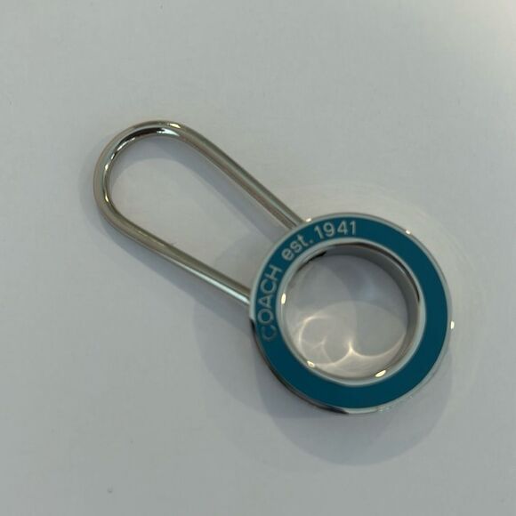 NWOT COACH Vintage Sky Blue Enamel Pinch Lock Locket Keychain FOB Purse Charm - Picture 1 of 6